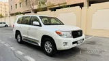 Landcruiser 2014 GXR V6 with regular Toyota service  –  Excellent Condition